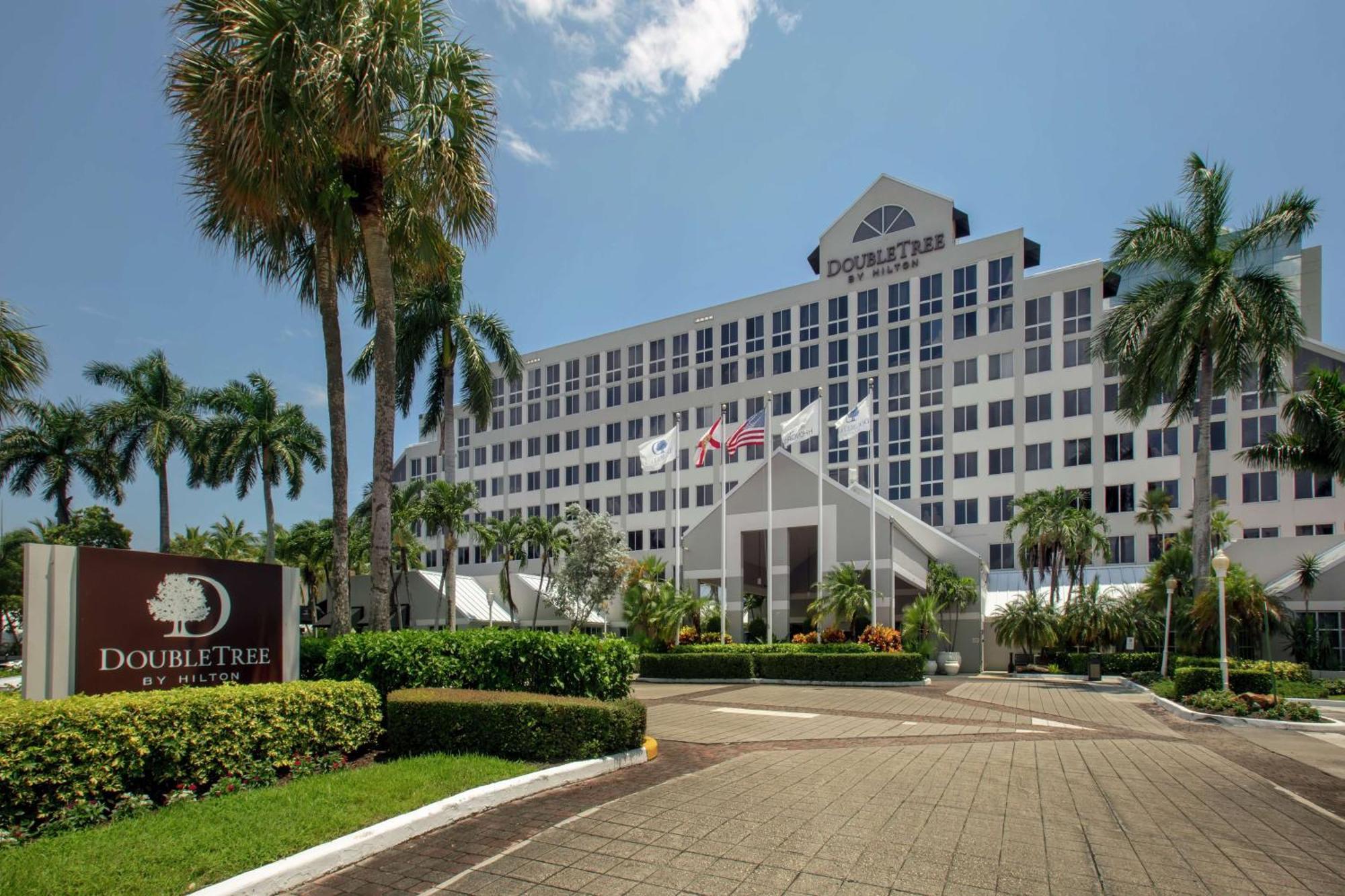 Doubletree By Hilton Hotel Deerfield Beach Boca Raton Экстерьер фото